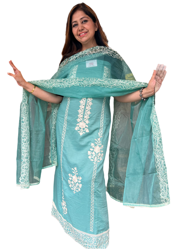 Cotton muslin suit under 1500/-