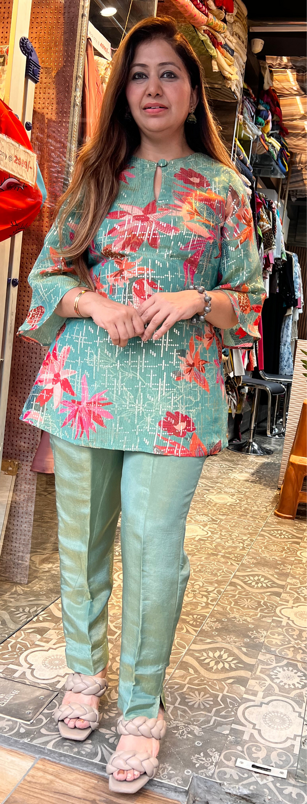 Shimmer crape suit Rakhi edit