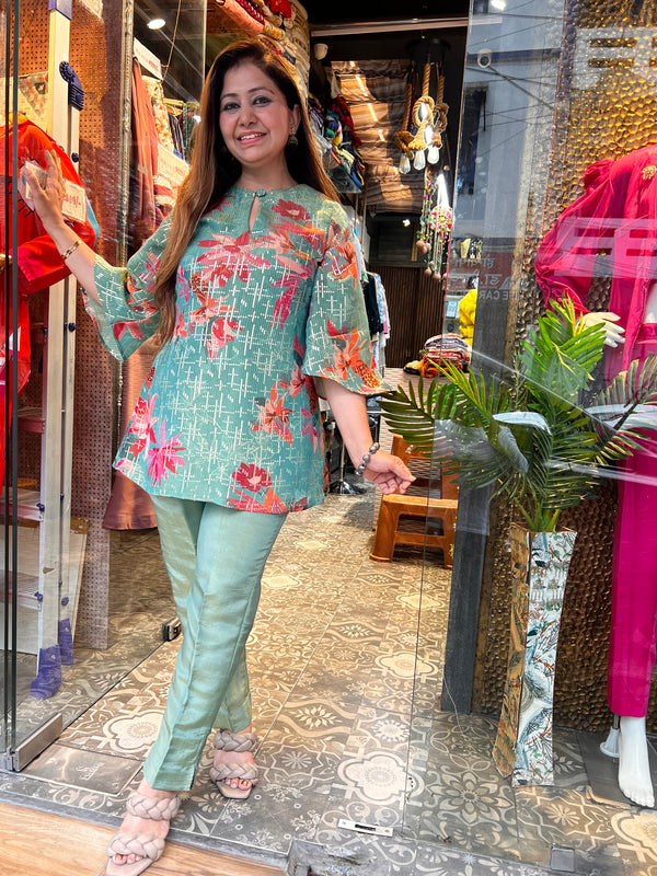 Shimmer crape suit Rakhi edit