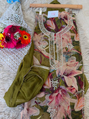 Vibrant Elegance in Georgette Organza – A Perfect Celebration Wear